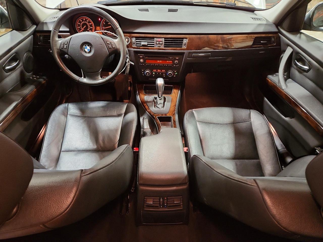 2011 BMW 3 SERIES