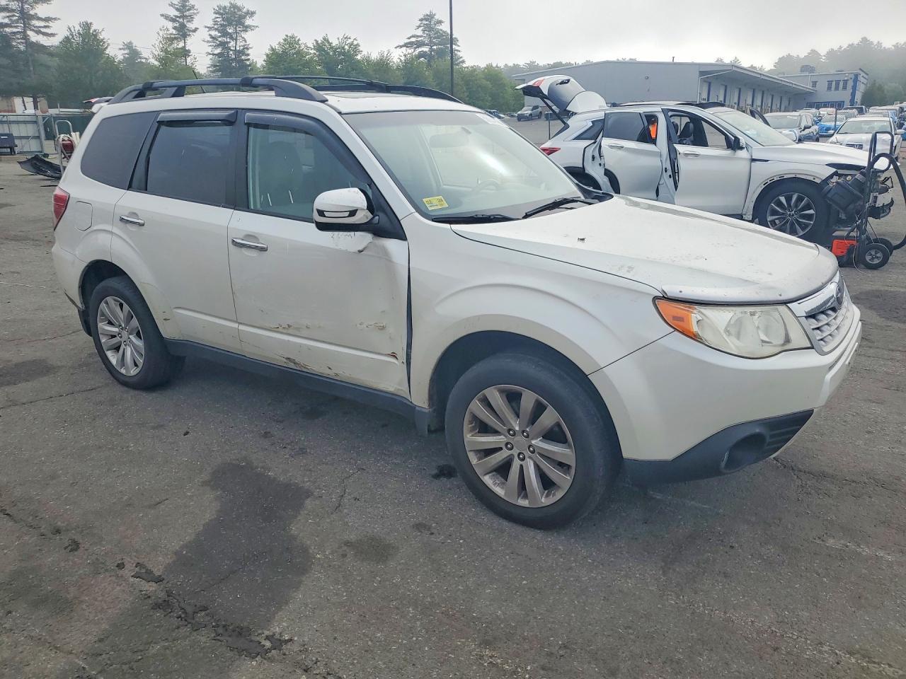 2011 SUBARU FORESTER