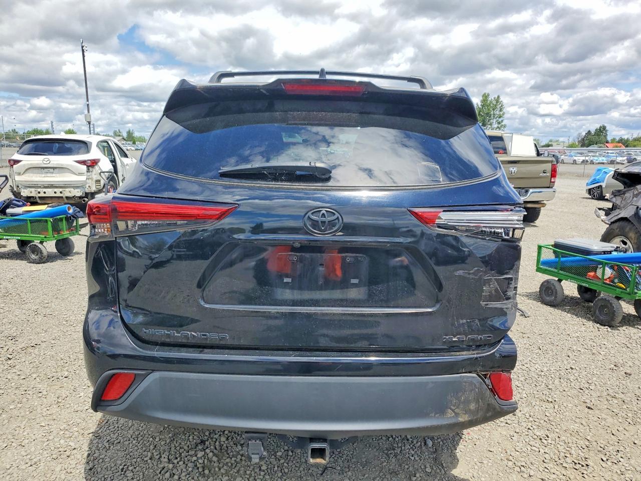 2022 TOYOTA HIGHLANDER