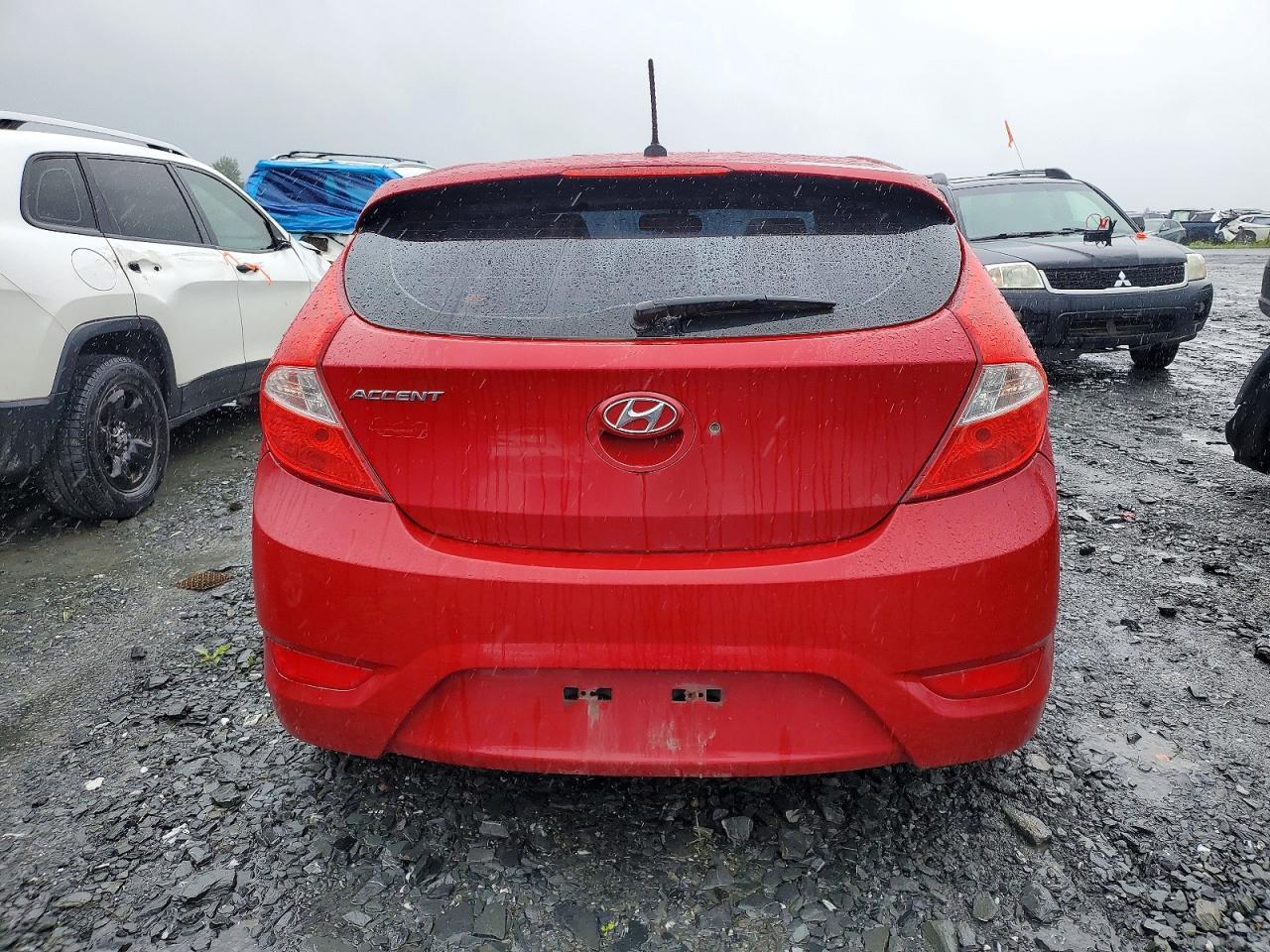 2012 HYUNDAI ACCENT