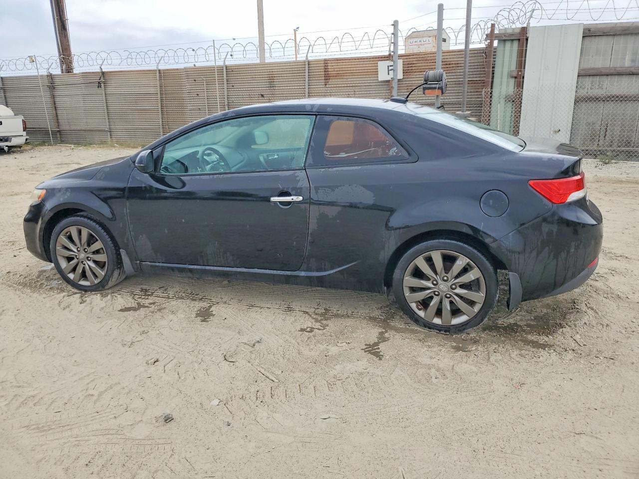 2013 KIA FORTE