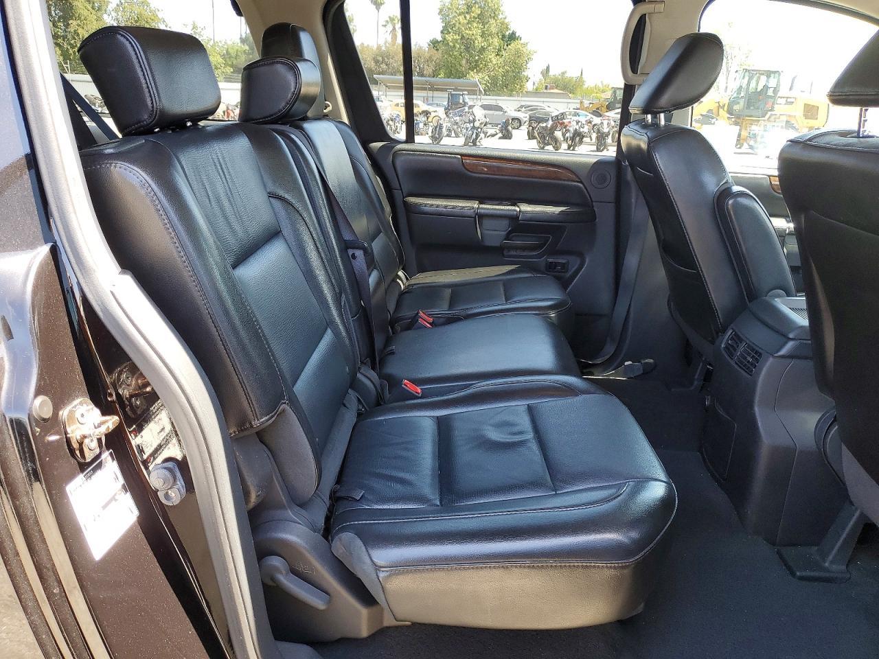 2014 NISSAN Armada