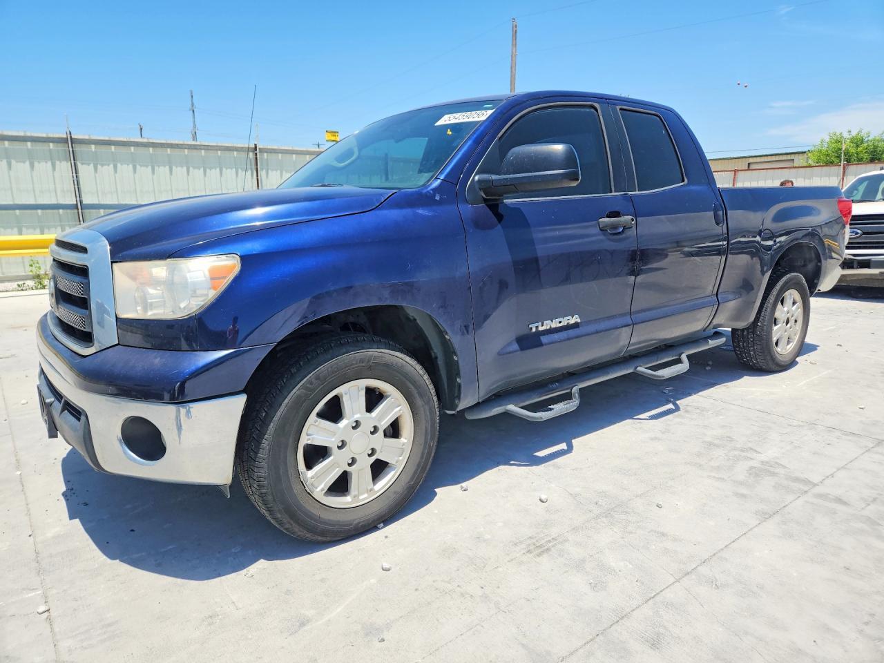 2011 TOYOTA TUNDRA