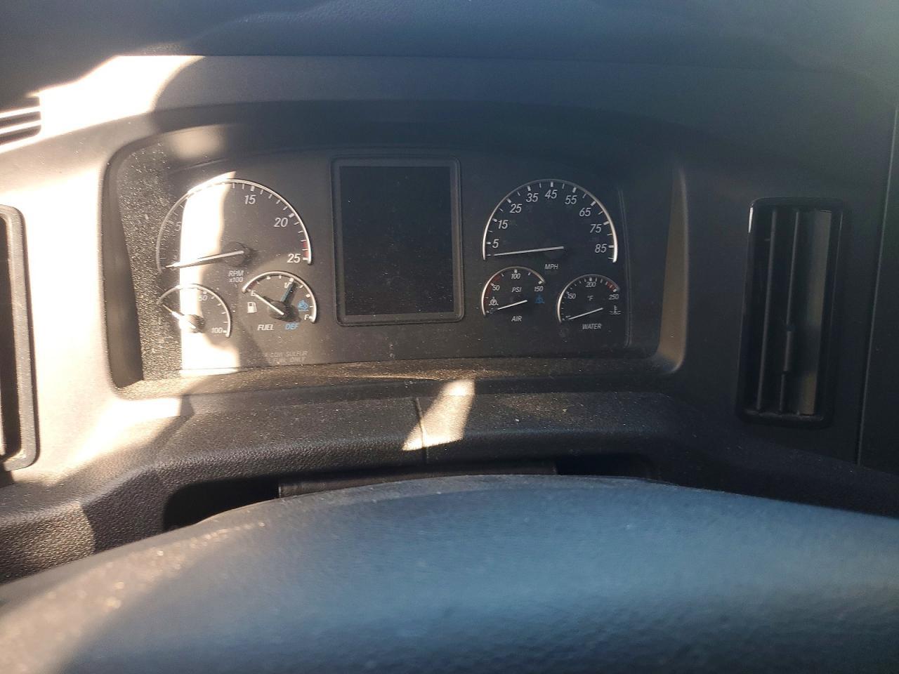 2025 FREIGHTLINER CASCADIA 126