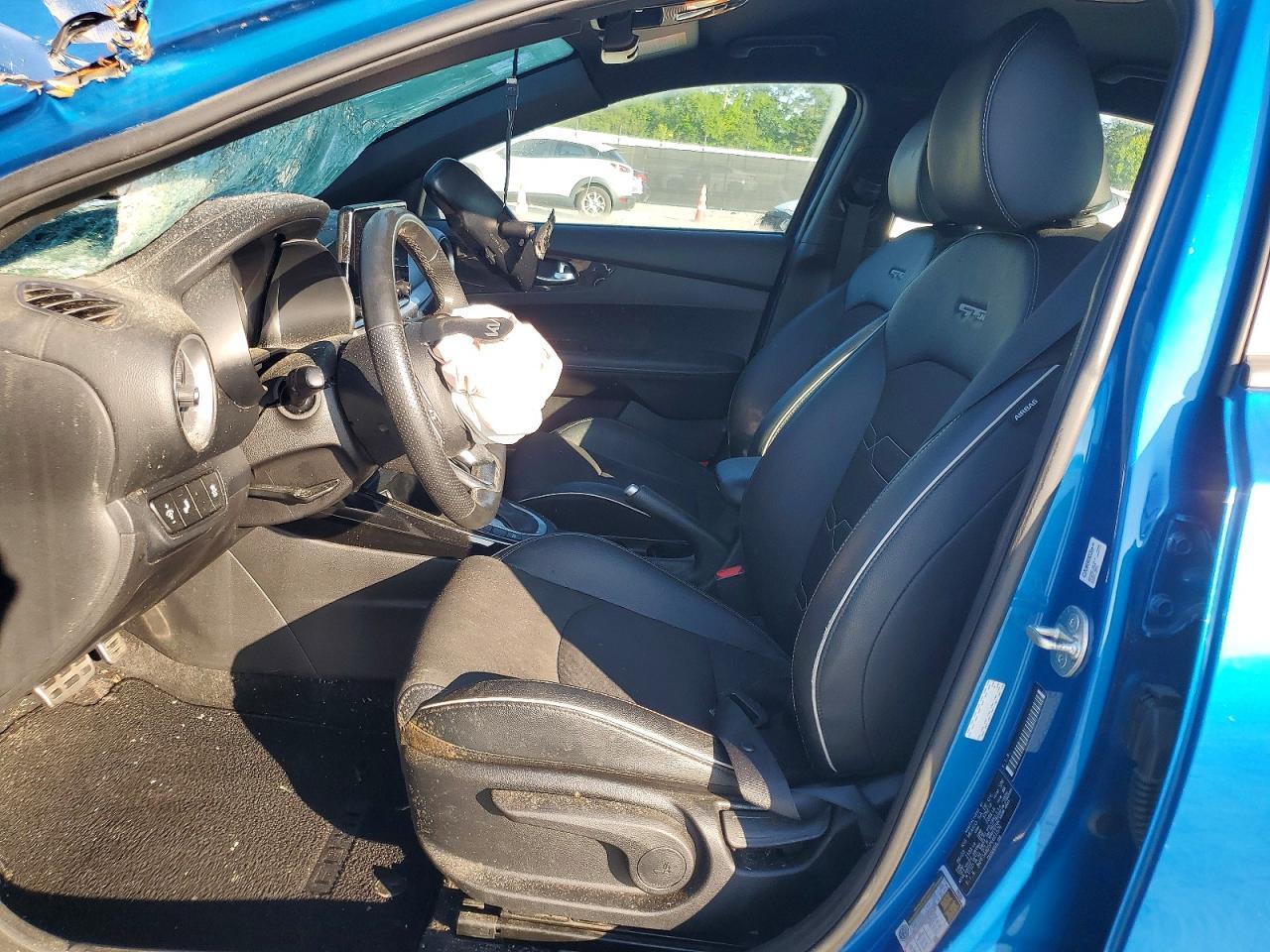 2023 KIA FORTE