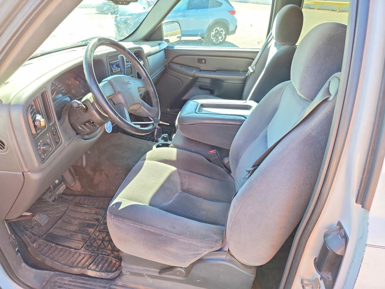 2005 GMC Sierra