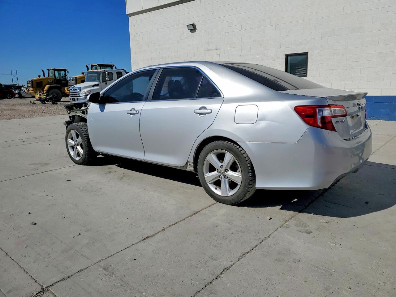 2013 TOYOTA CAMRY