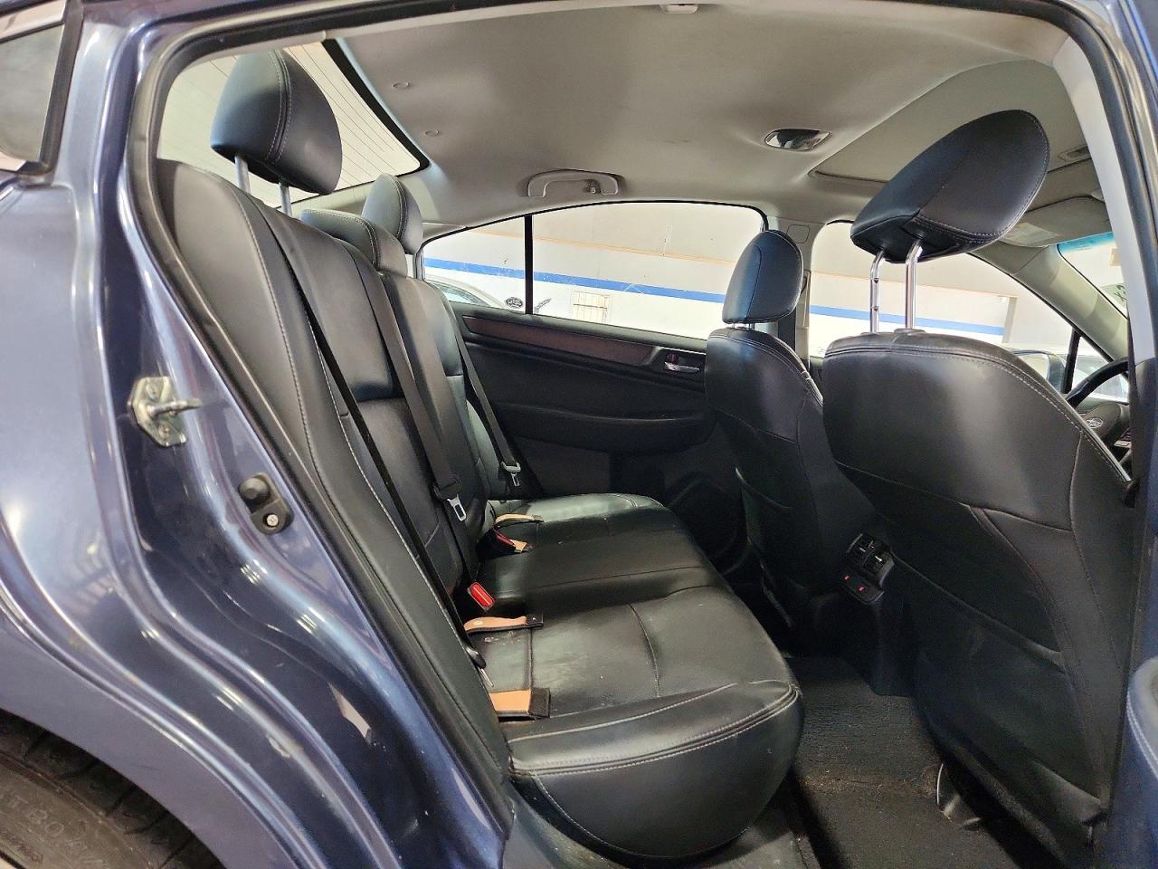 2015 SUBARU Legacy