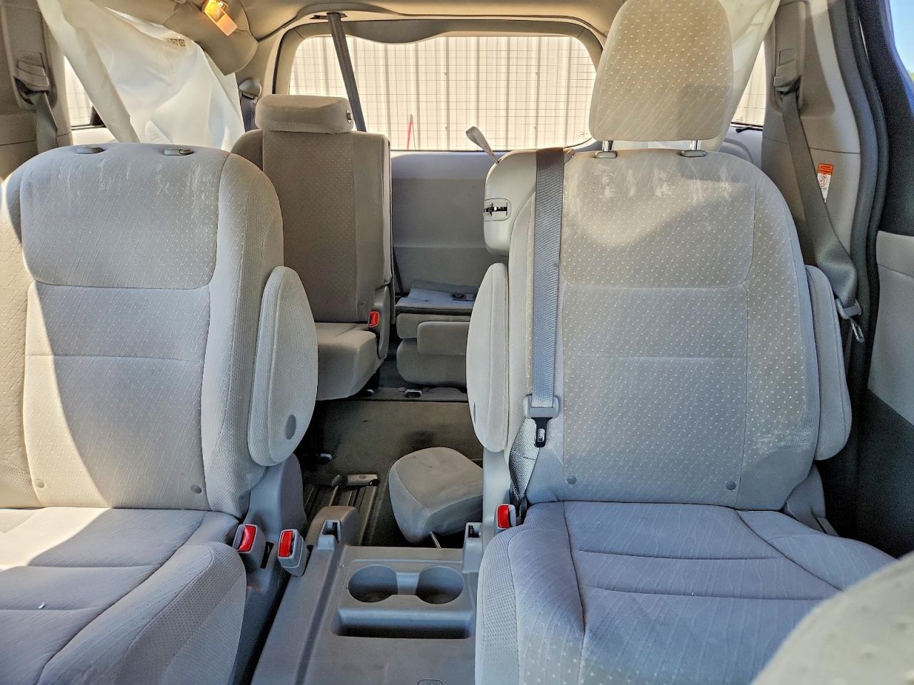 2018 TOYOTA SIENNA