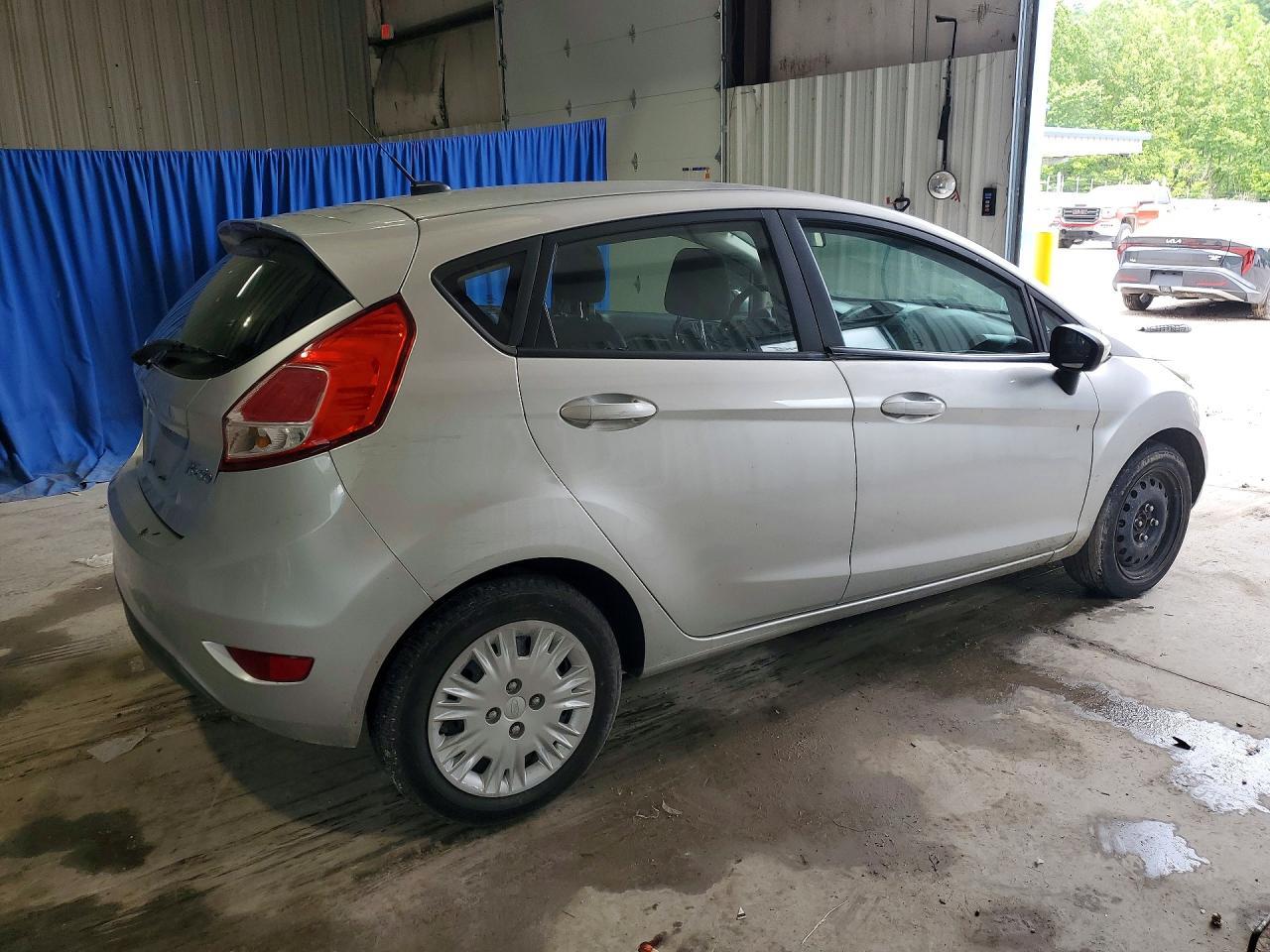 2016 FORD Fiesta