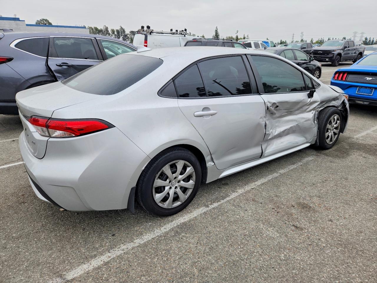 2021 TOYOTA COROLLA
