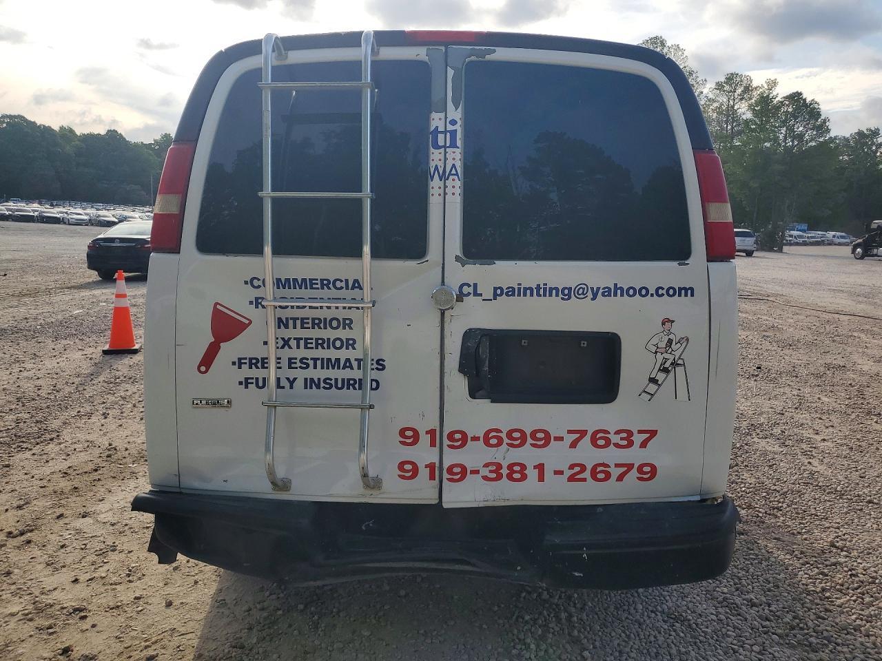 2010 CHEVROLET EXPRESS 2500