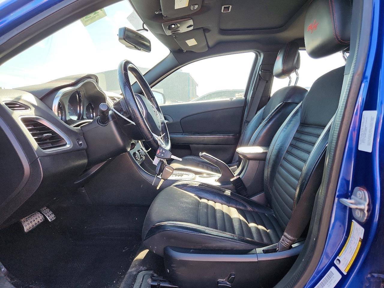2014 DODGE Avenger
