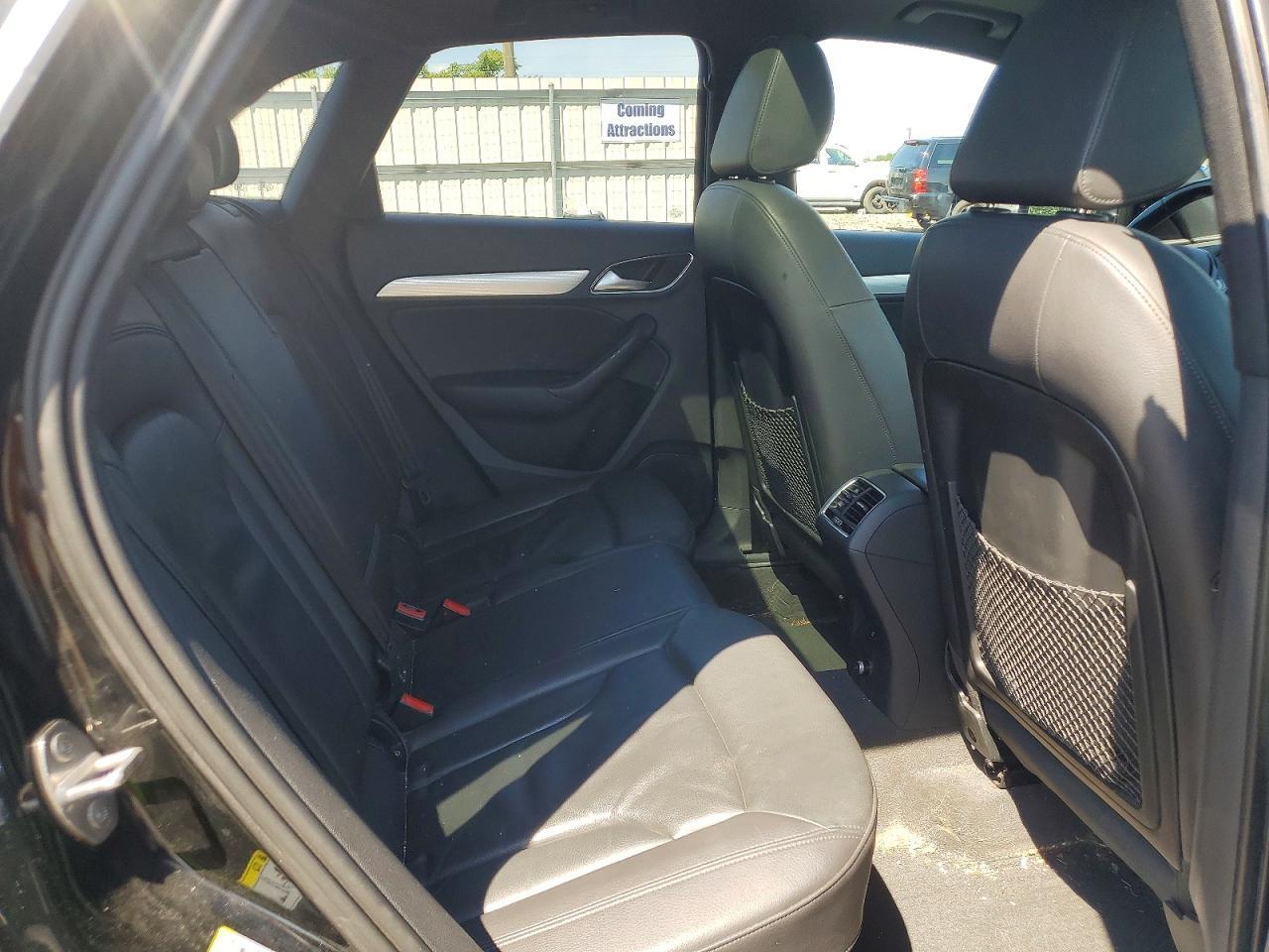 2016 AUDI Q3
