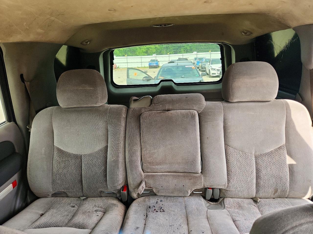 2003 CHEVROLET Tahoe