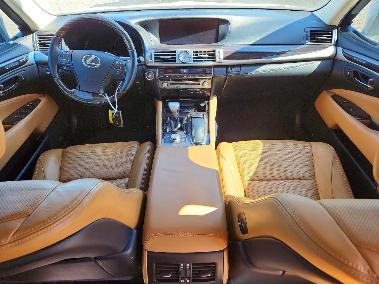 2013 LEXUS LS 460