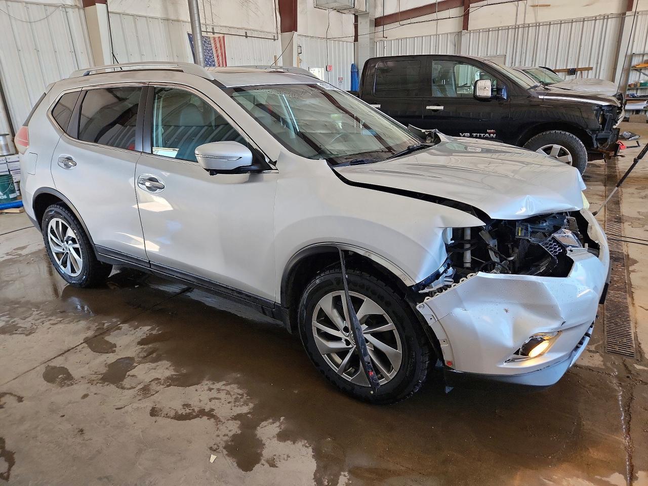 2015 NISSAN ROGUE