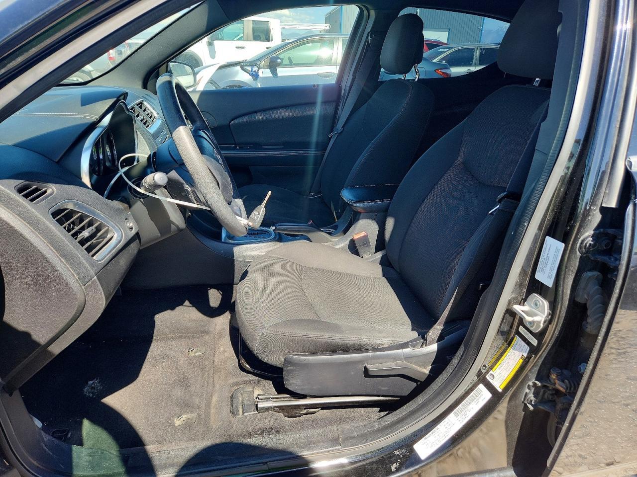 2013 DODGE Avenger