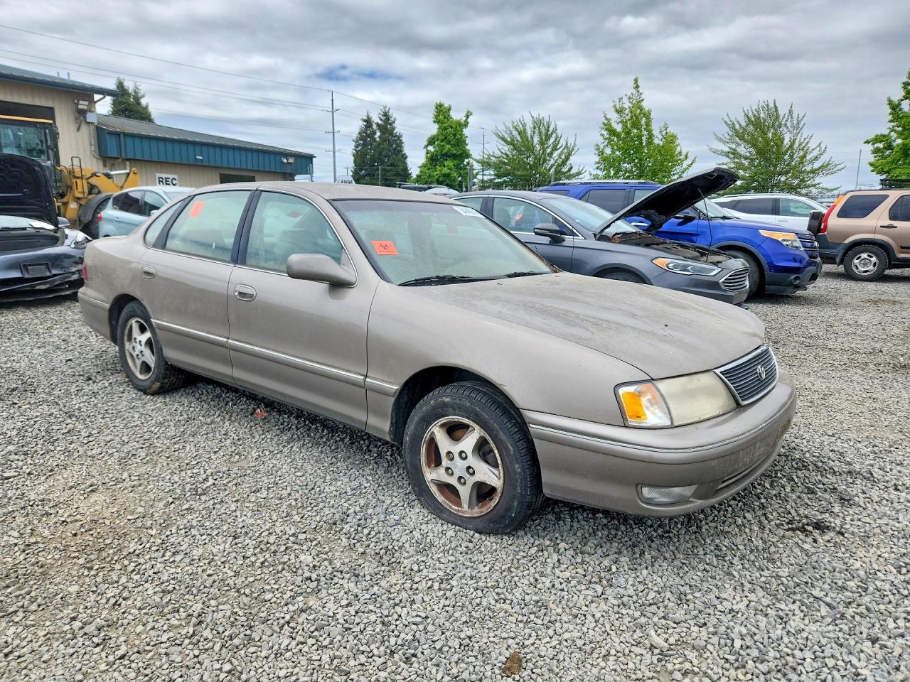 1999 TOYOTA Avalon