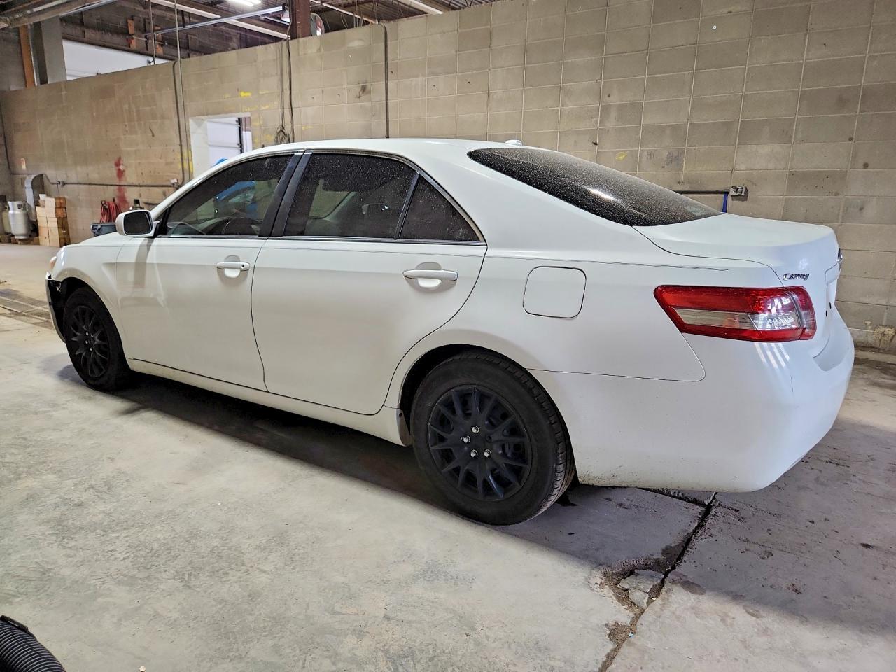 2011 TOYOTA CAMRY