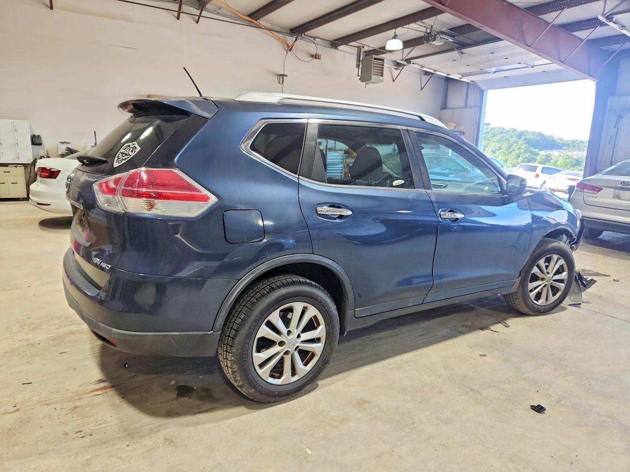 2016 NISSAN ROGUE