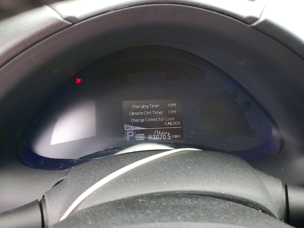 2015 NISSAN LEAF