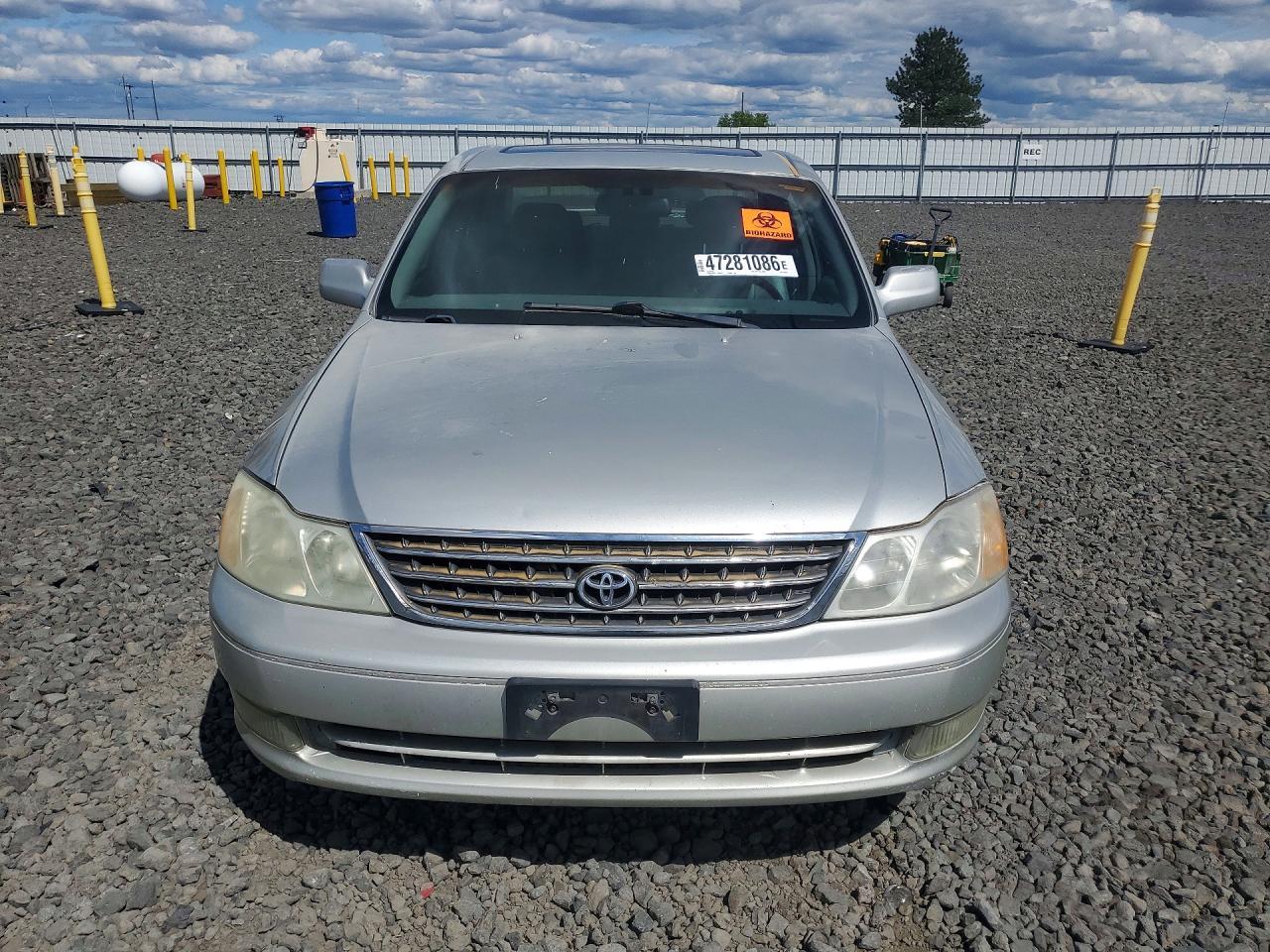 2003 TOYOTA Avalon