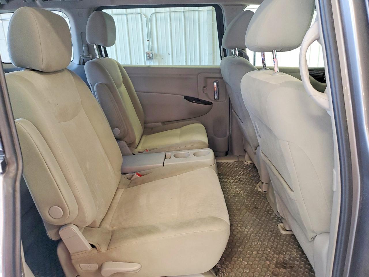 2012 NISSAN Quest