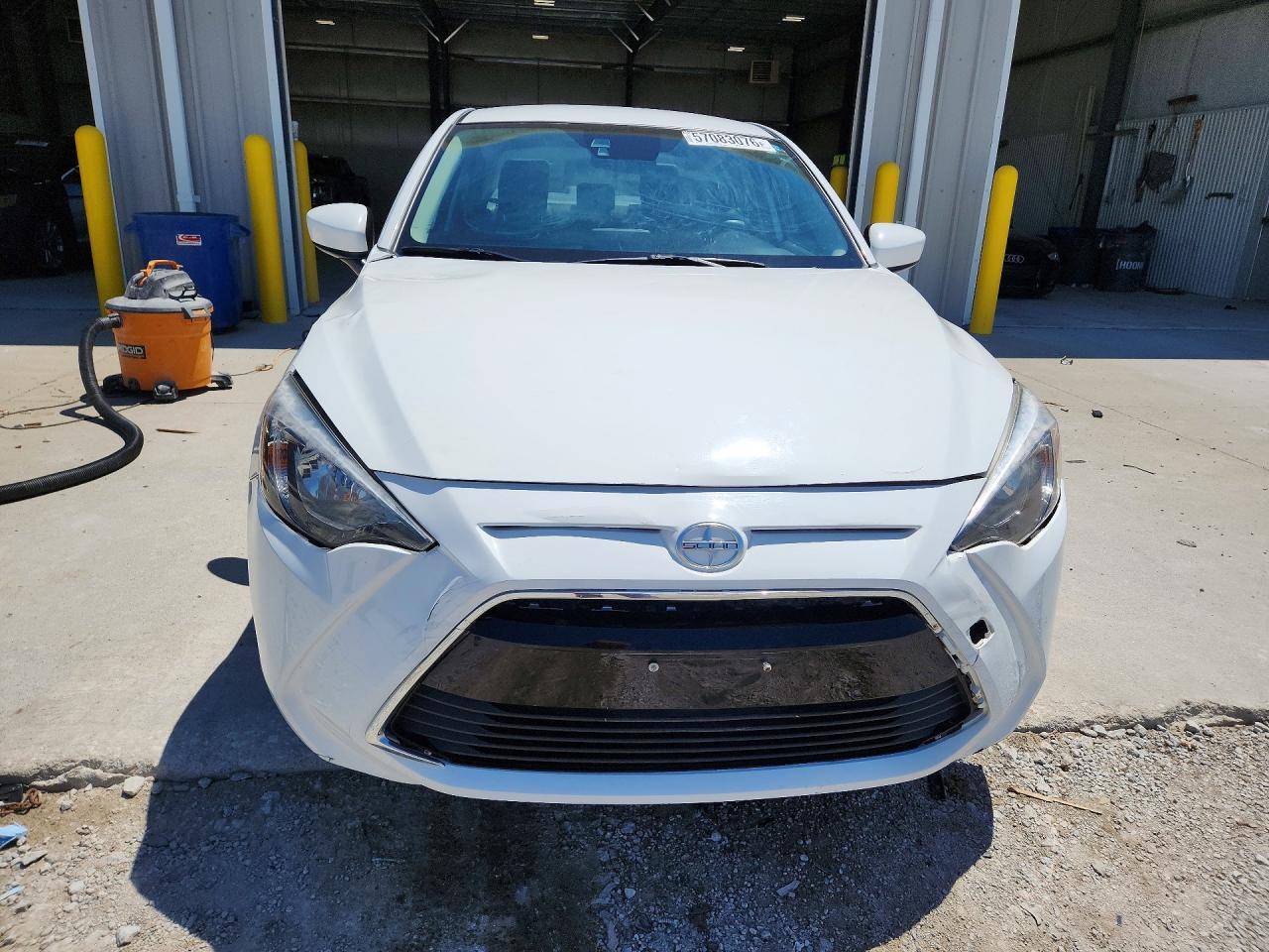 2016 SCION iA