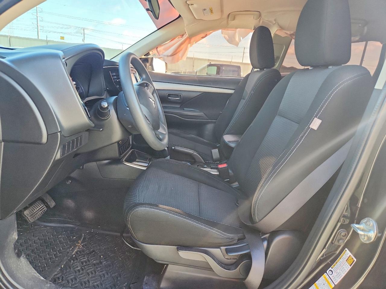 2018 MITSUBISHI outlander
