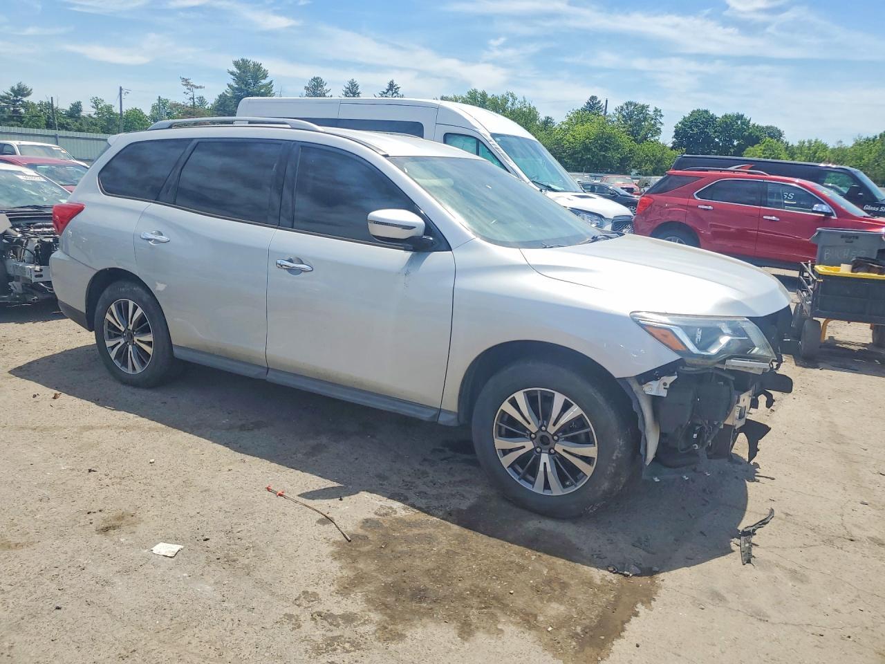 2017 NISSAN PATHFINDER