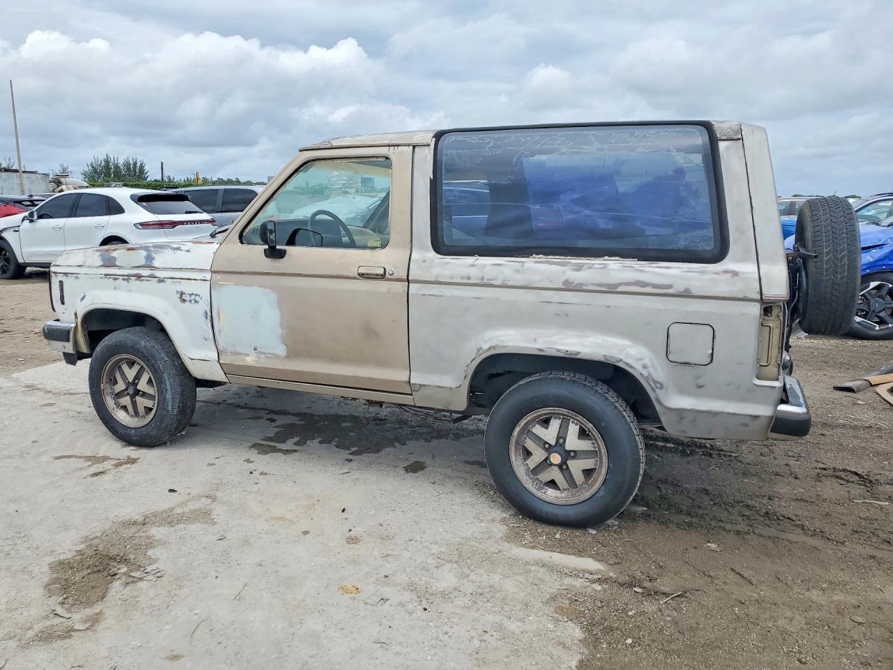 1989 FORD Bronco