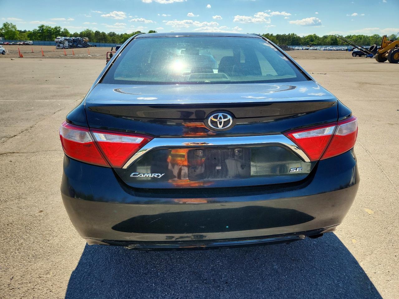 2015 TOYOTA CAMRY