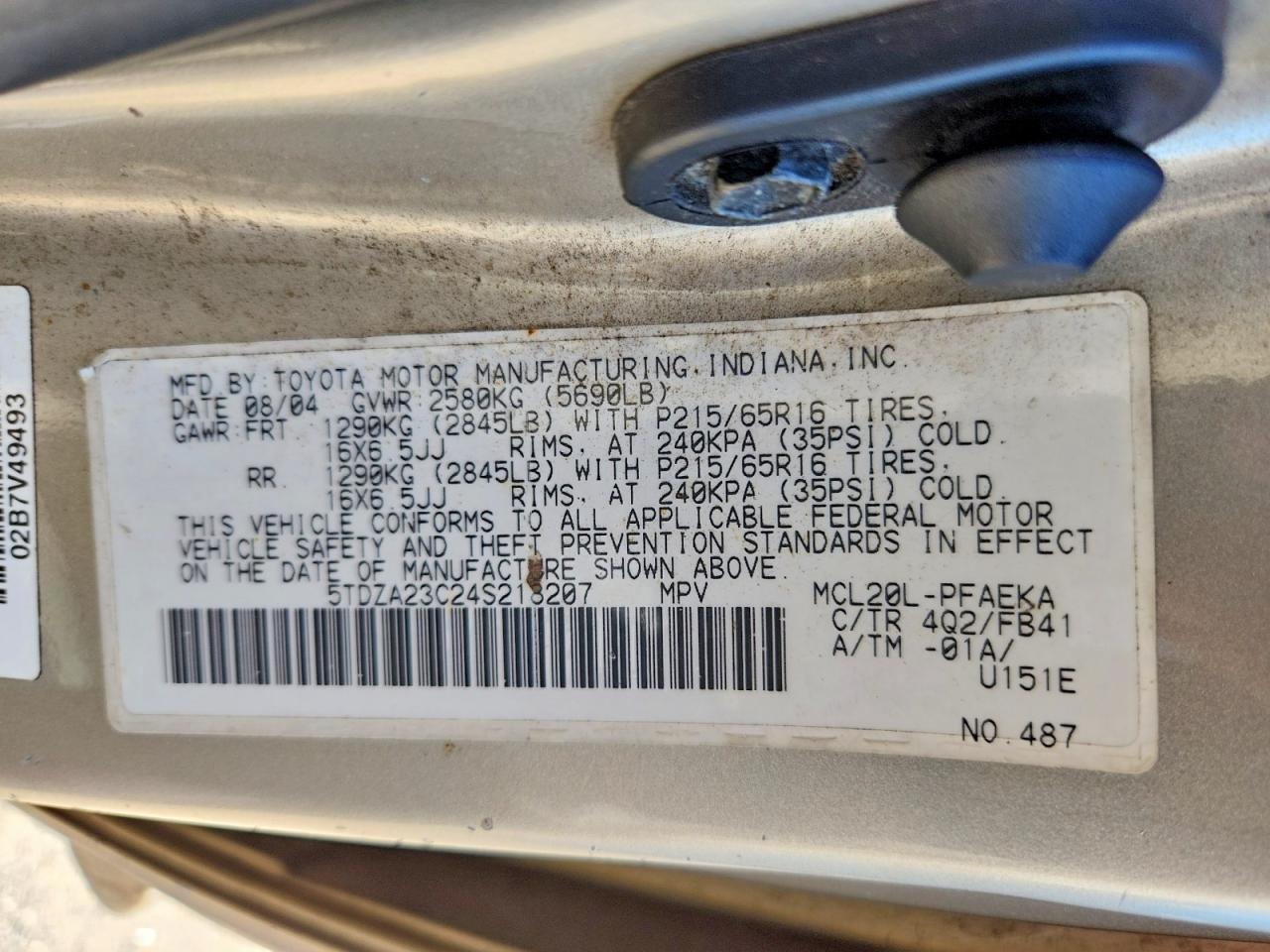 2004 TOYOTA SIENNA