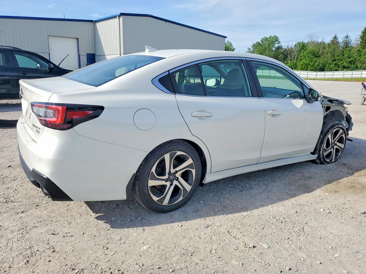 2021 SUBARU Legacy