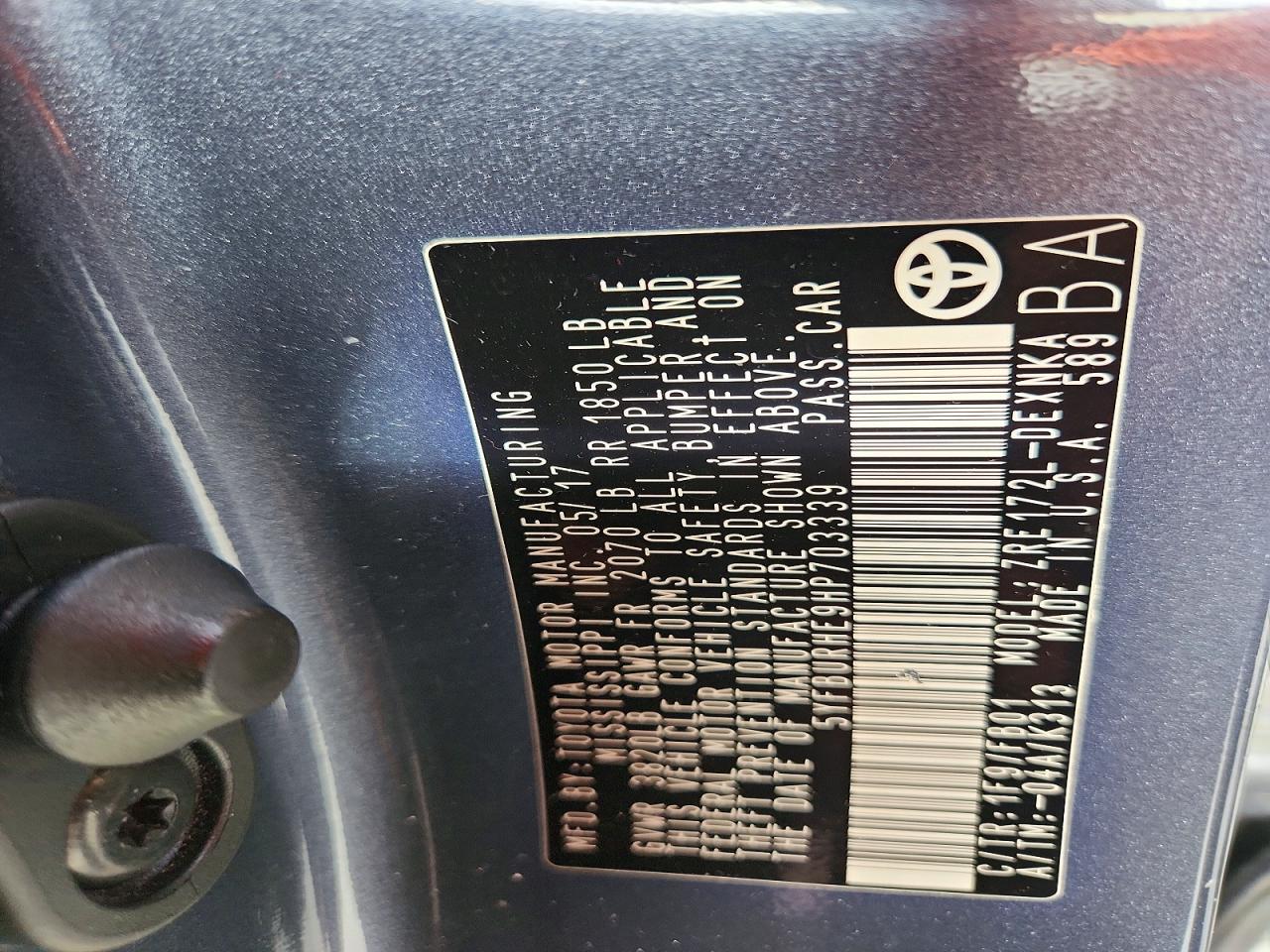 2017 TOYOTA COROLLA