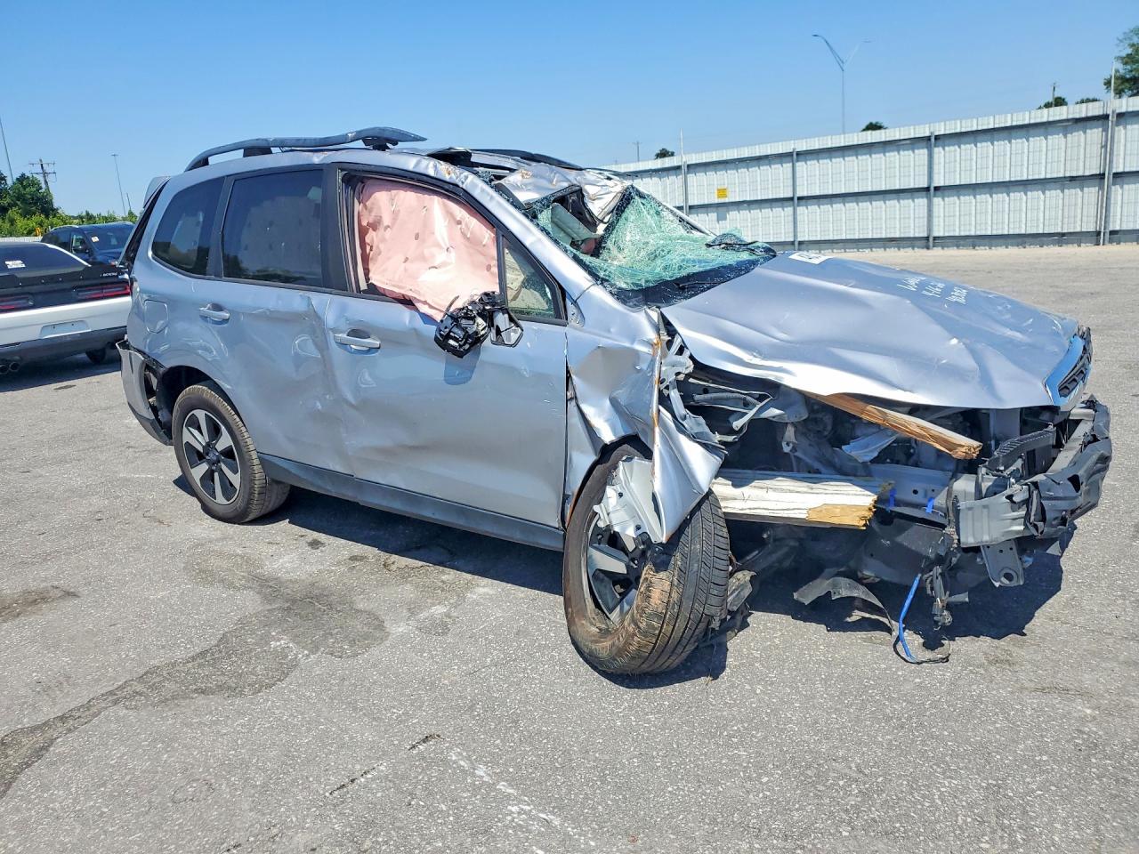 2018 SUBARU FORESTER