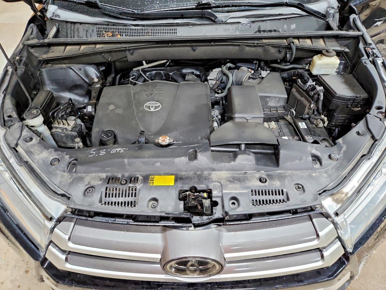 2018 TOYOTA HIGHLANDER