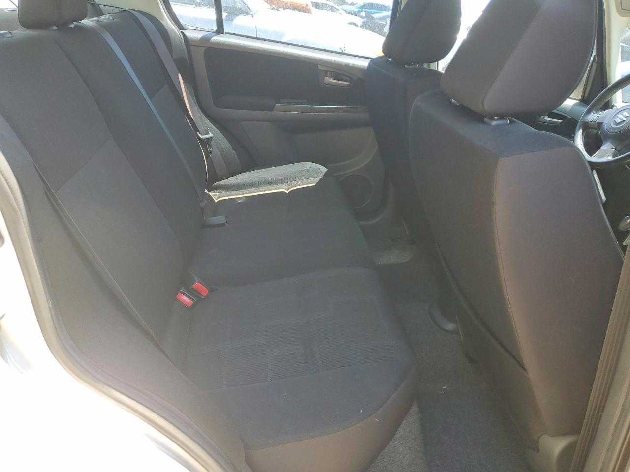 2012 SUZUKI SX4