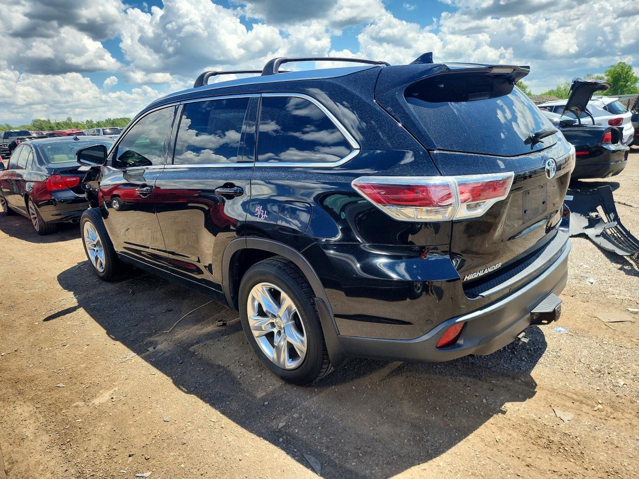 2014 TOYOTA HIGHLANDER