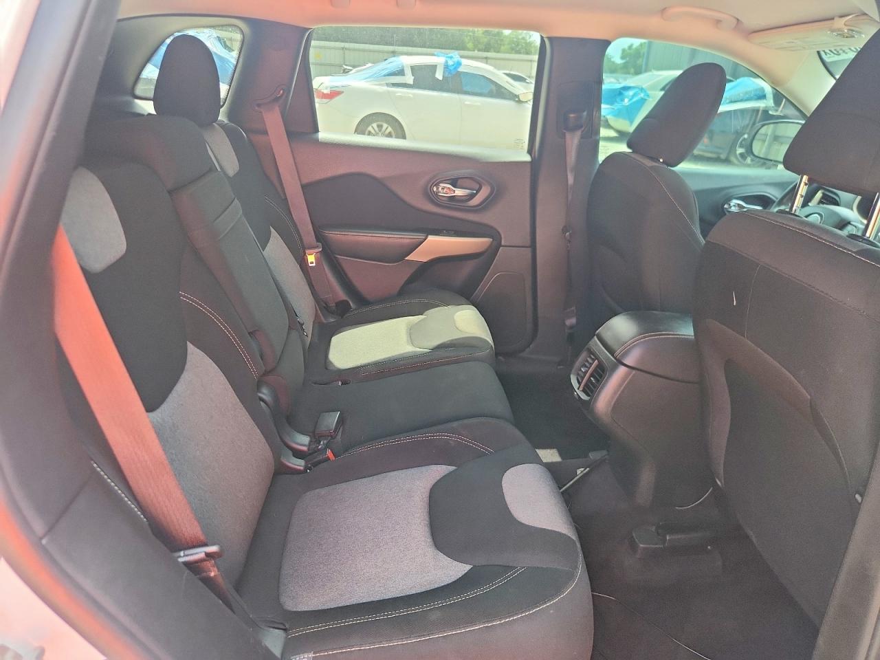 2018 JEEP CHEROKEE