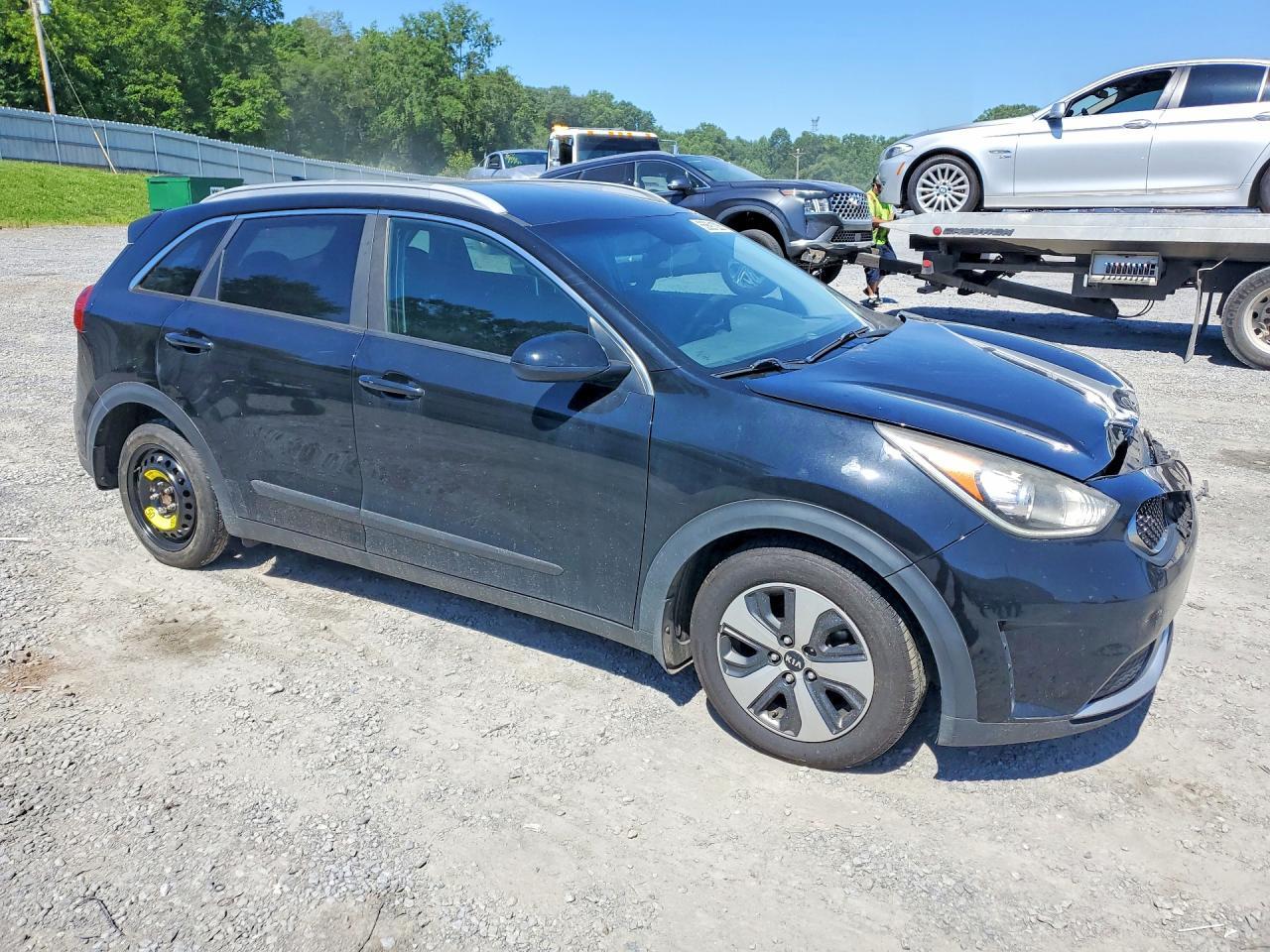 2017 KIA Niro