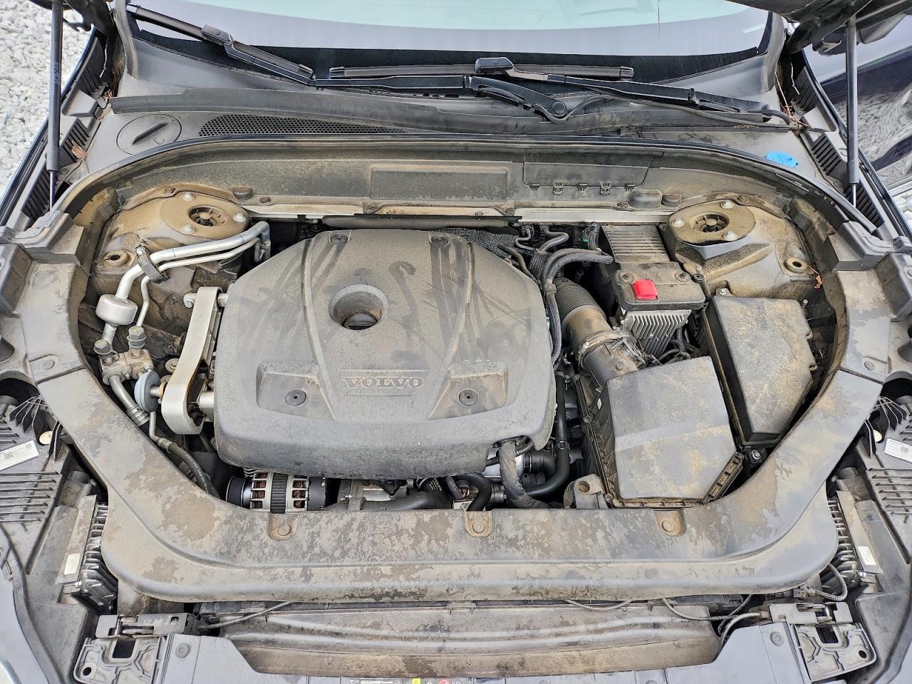 2021 VOLVO XC60