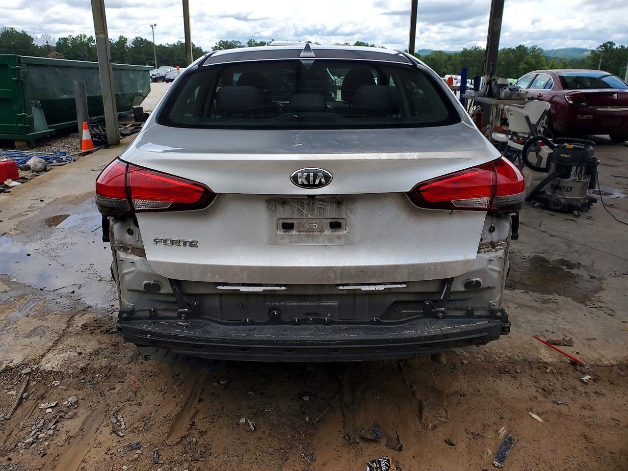 2018 KIA FORTE