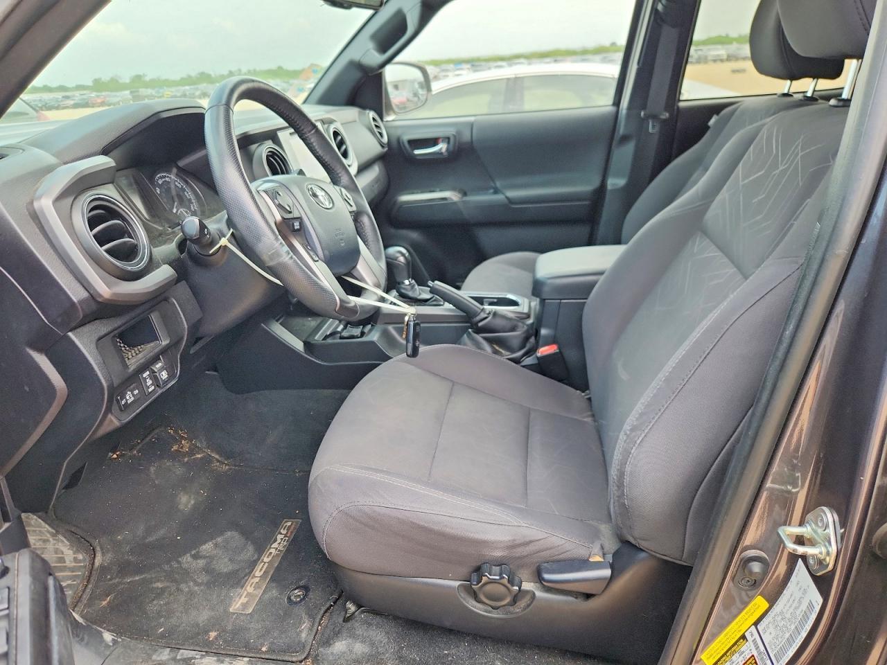 2017 TOYOTA TACOMA
