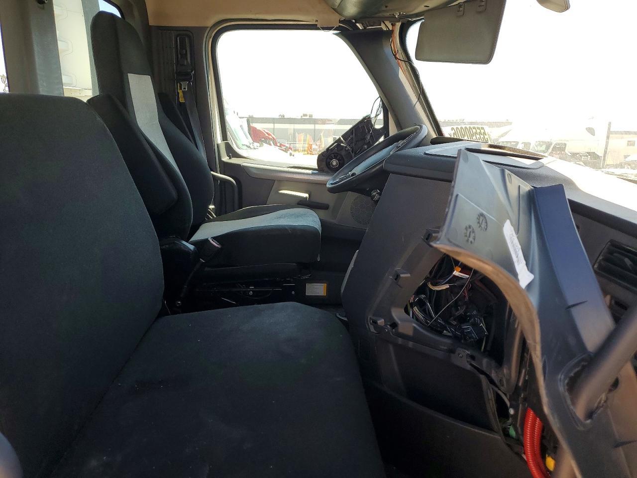 2020 FREIGHTLINER CASCADIA