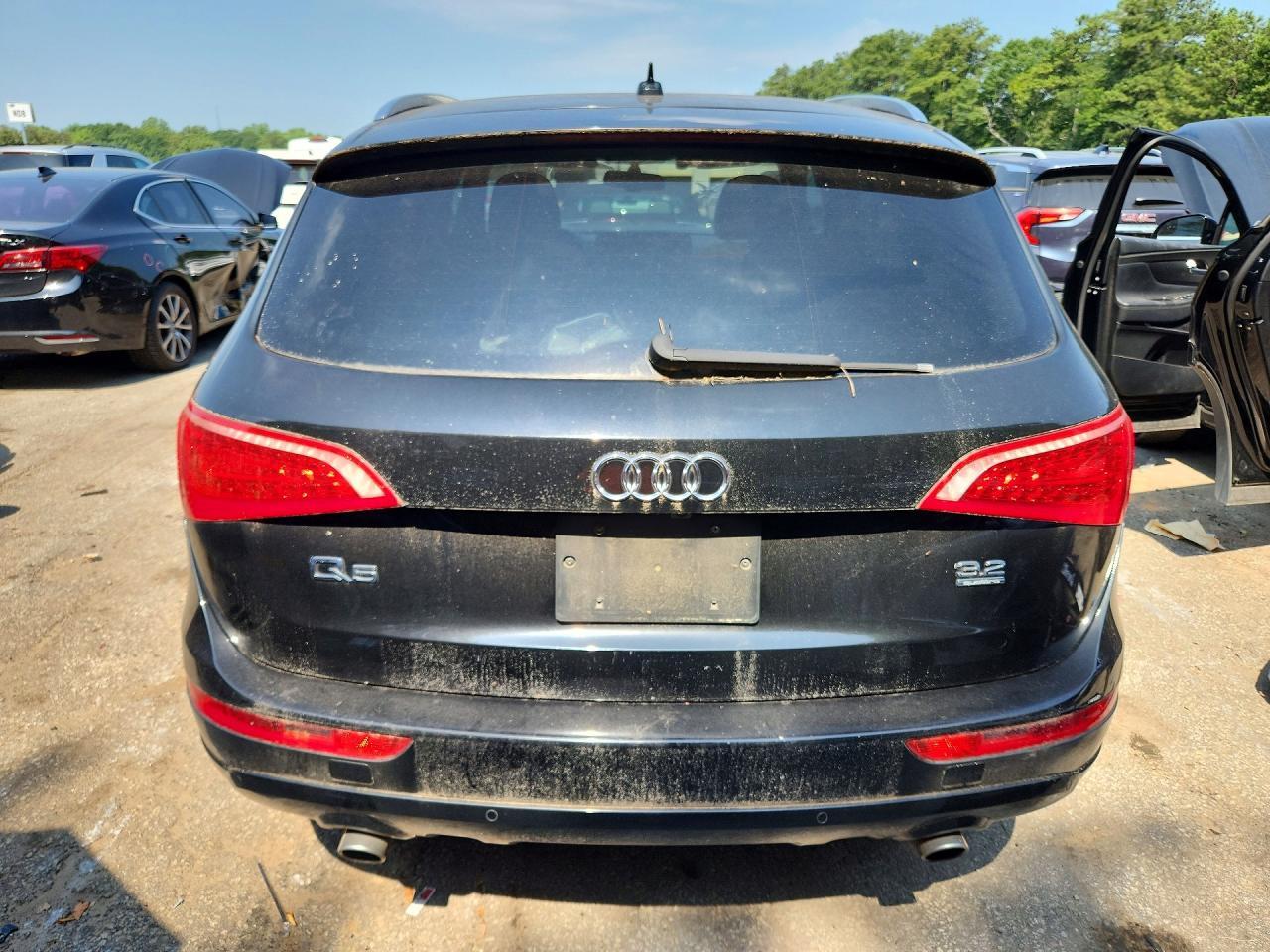 2010 AUDI Q5