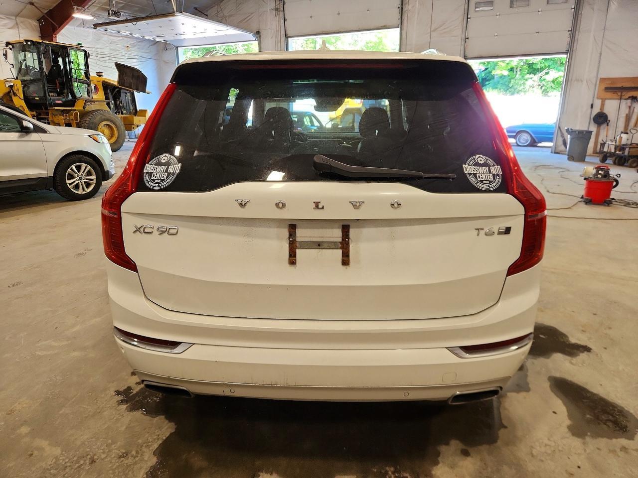 2016 VOLVO XC90