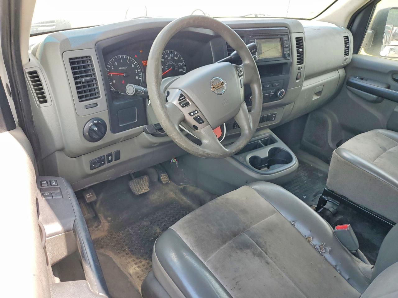 2016 NISSAN NV 2500