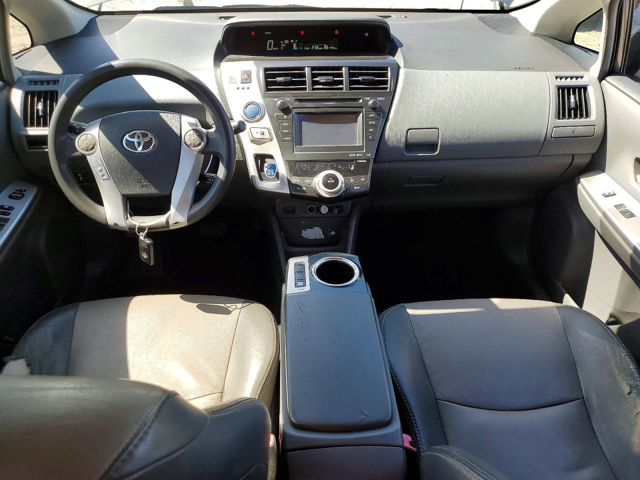 2012 TOYOTA PRIUS V